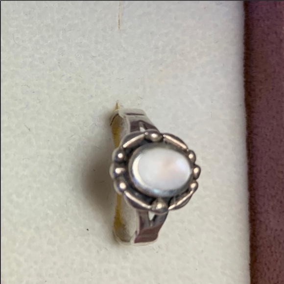 Sterling SILVER Mother of Pearl VTG RING 5 1/2 - Picture 3 of 8